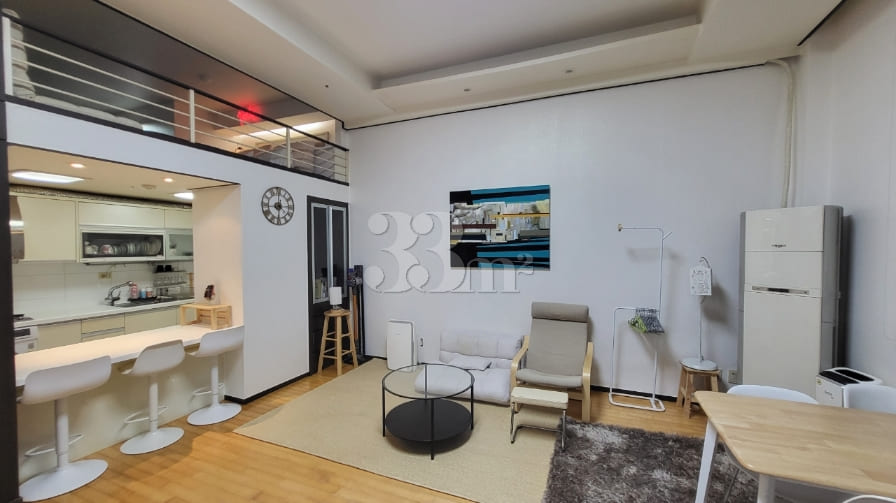 Stylish Loft-Style Home near Seohyeon Station 14th image