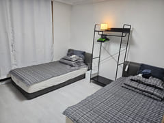 Three-room (4-7 people) 16th image