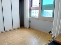3-bedroom apartment, 10 minutes from the airp 13th image