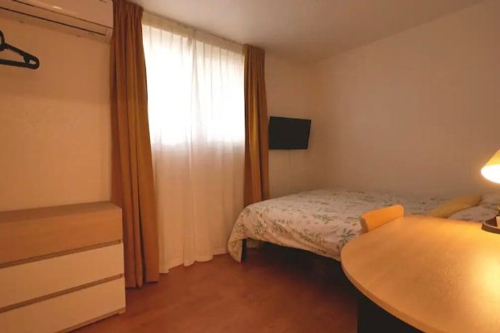 Two-room apartment, 5-minute walk from Seoul 2th image