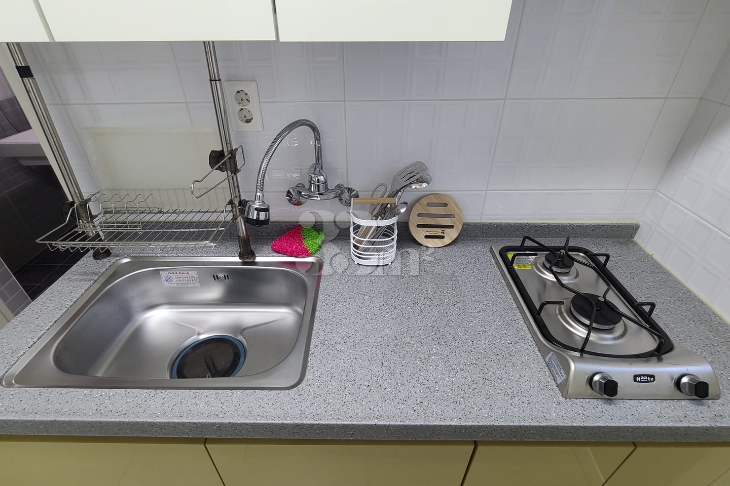 Seongdang-dong, studio apartment, fully furni 4th image