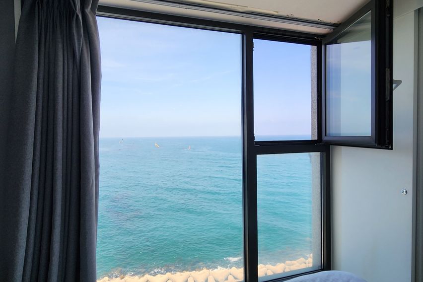 아름다운 바다 위 집 2번째 이미지