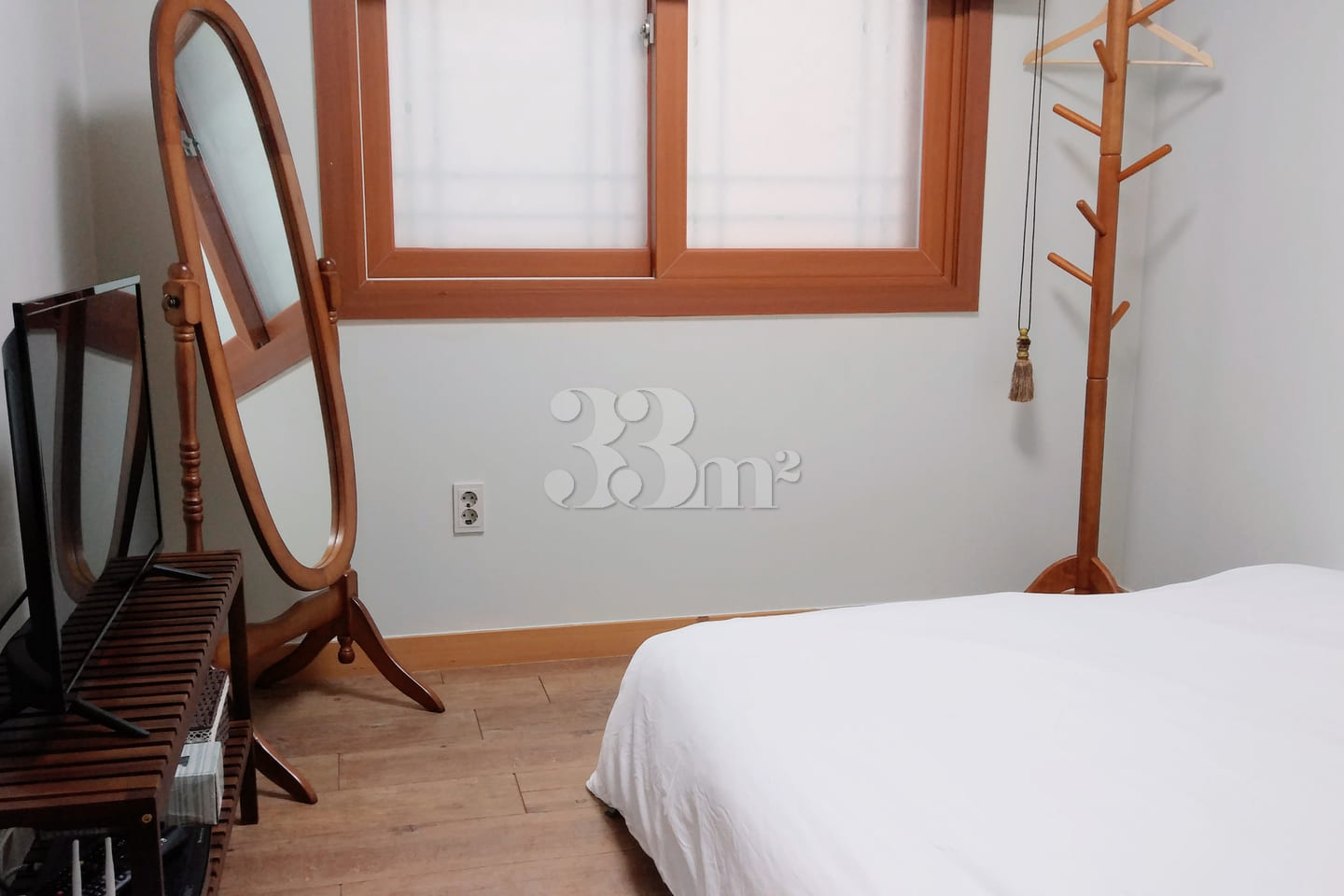 Fully furnished two-bedroom apartment in a re 5th image