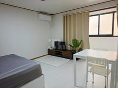 Dujeong-dong, spacious room with 1 queen bed 8th image