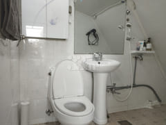 Suwon Station Airbnb-style 16th image