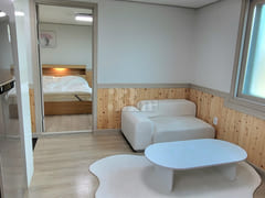 Newly Built Downtown Two-Room Unit A 1th image