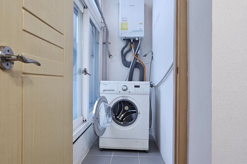 채광 좋고 넓은 복층 7번째 이미지