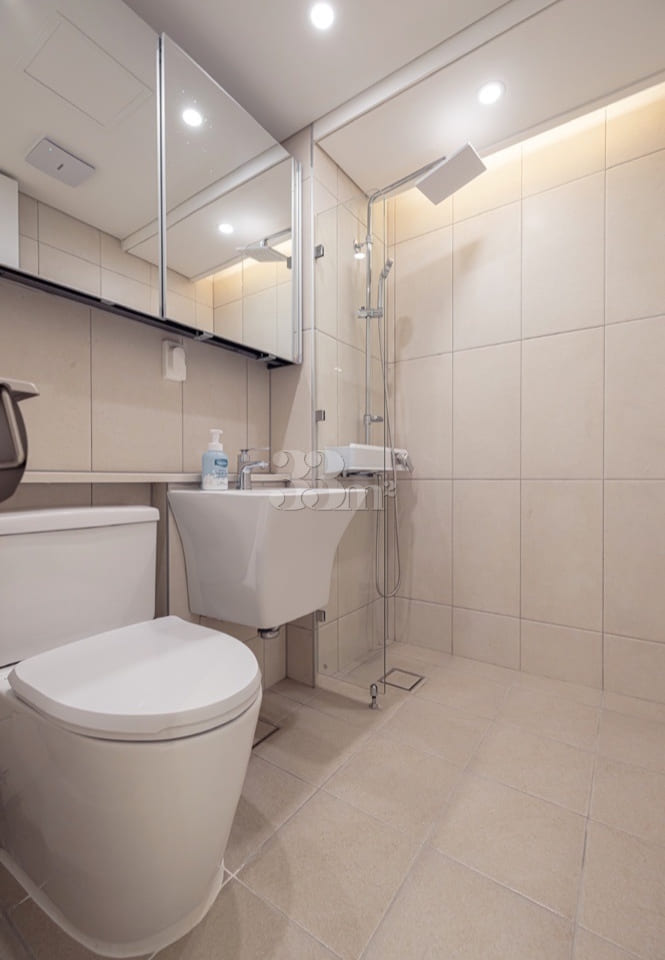 2nd floor, 4 people, 4 beds, 2 bathrooms 15th image