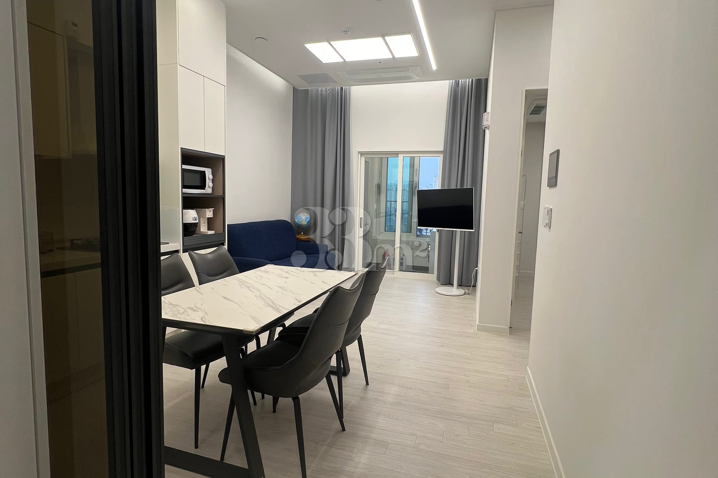 J7 New Full Option 💛 Two-Room for 4 People 0th image