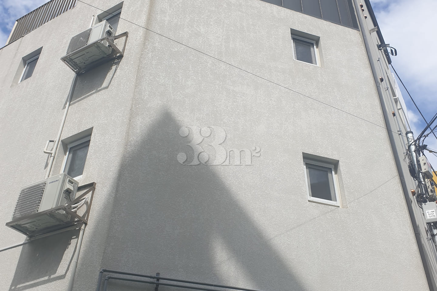 202E 12th image