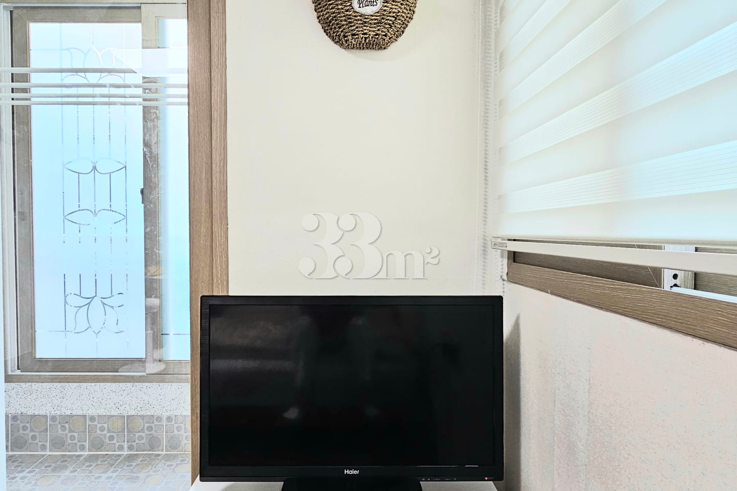 Fully furnished studio apartment near City Ha 11th image