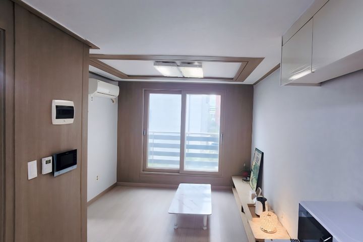 Cozy space, 3 minutes from Gildong Station 1th image