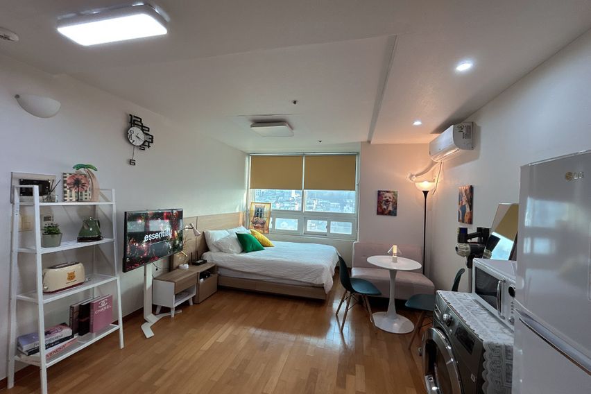 ✨신촌역2분넓은방시티뷰