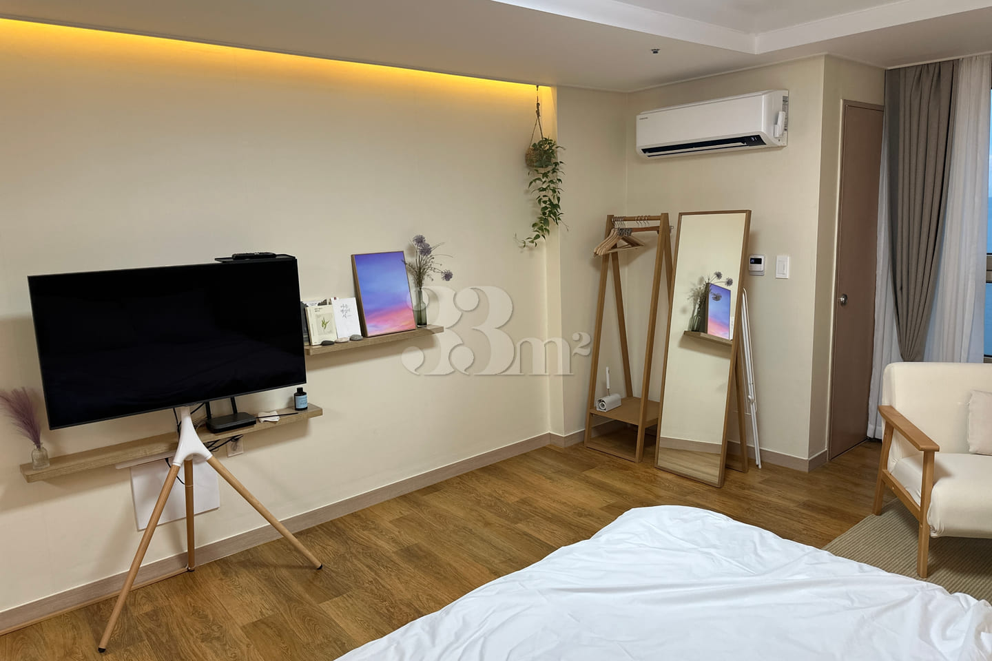 Charming Haeundae accommodation with an ocean 9th image