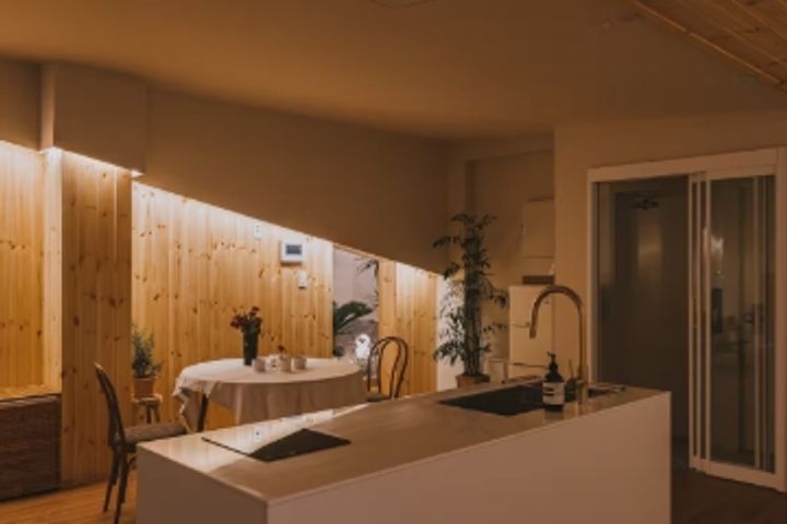 Fully furnished home with a Jacuzzi 8th image