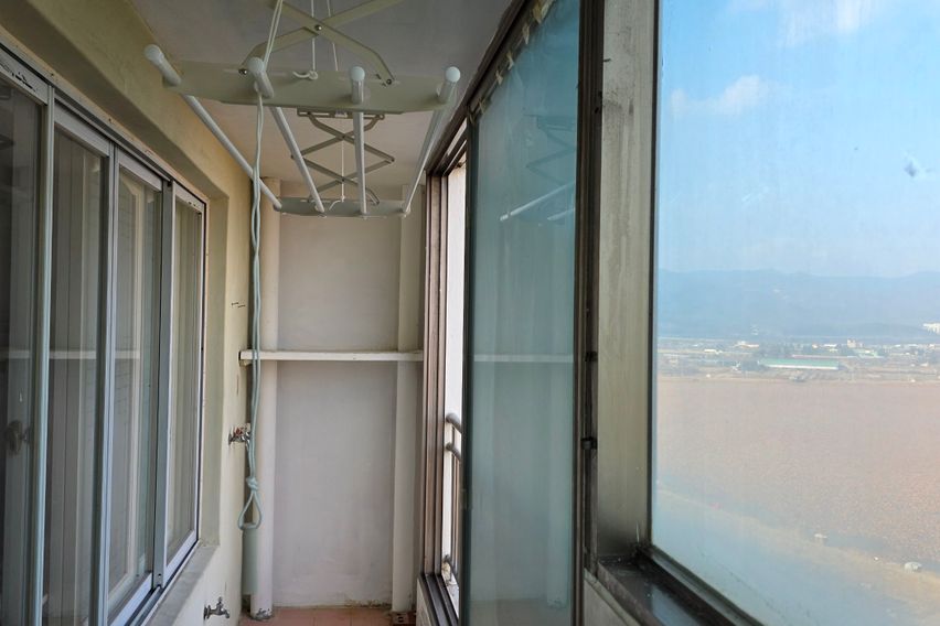 24-pyeong unit at Gyeongsan IC with a great v 17th image