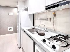 Fully-furnished, Clean Room_No. 1 7th image
