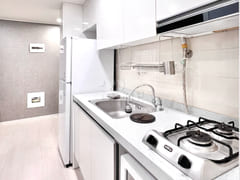 Fully-furnished, Clean Room_No. 1 7th image