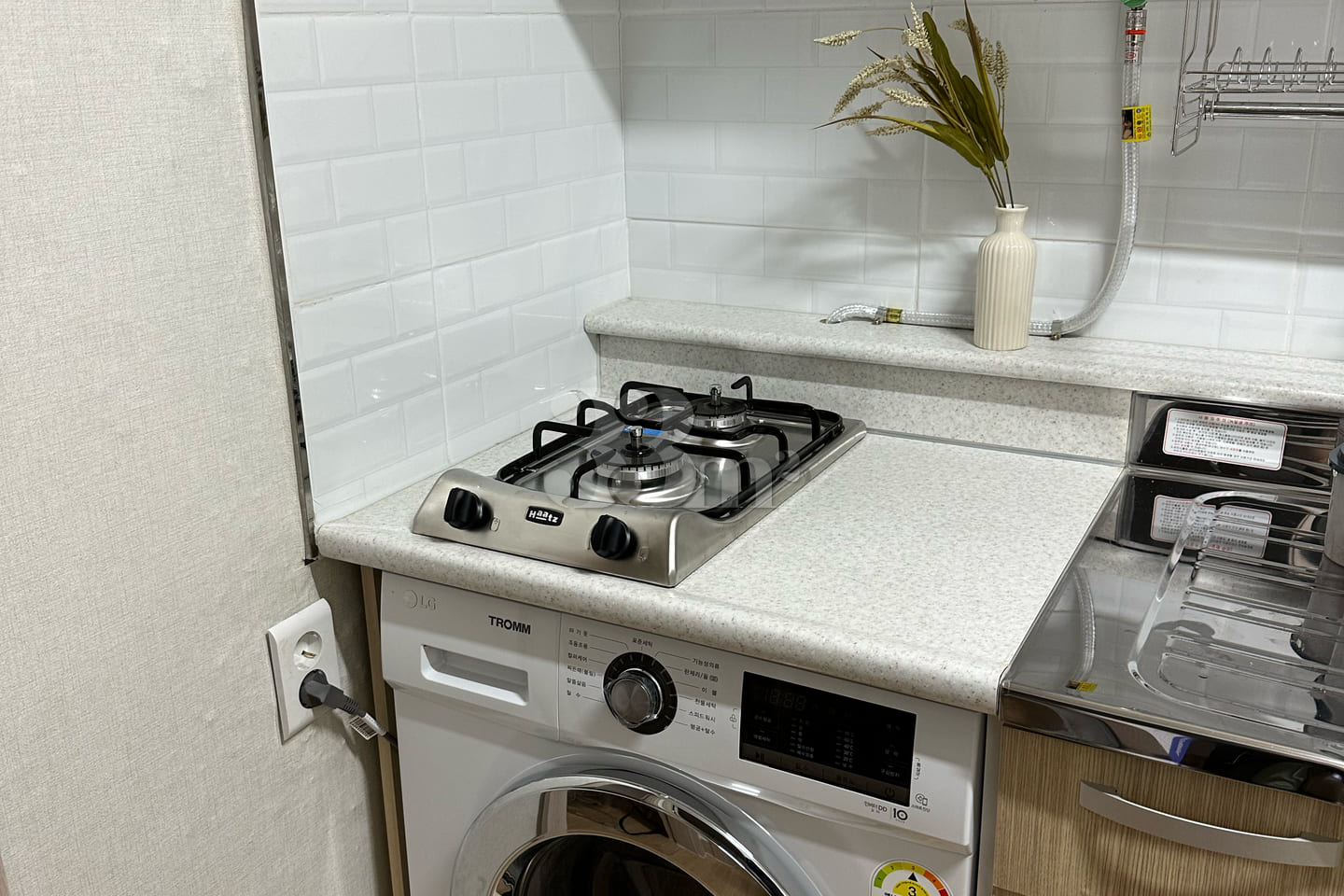 Clean two-room apartment, 5 minutes from Mokd 13th image