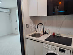 A studio apartment perfect for one person. 1th image