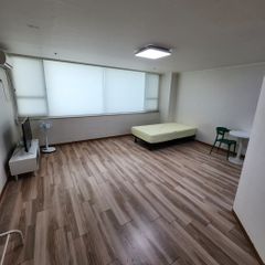 야탑역3분 넓고심플한방 방 이미지