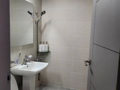 Spacious and comfortable private room. 2th image