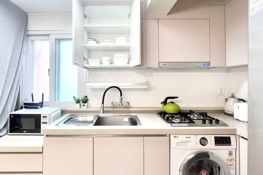 신촌역 리모델링 405