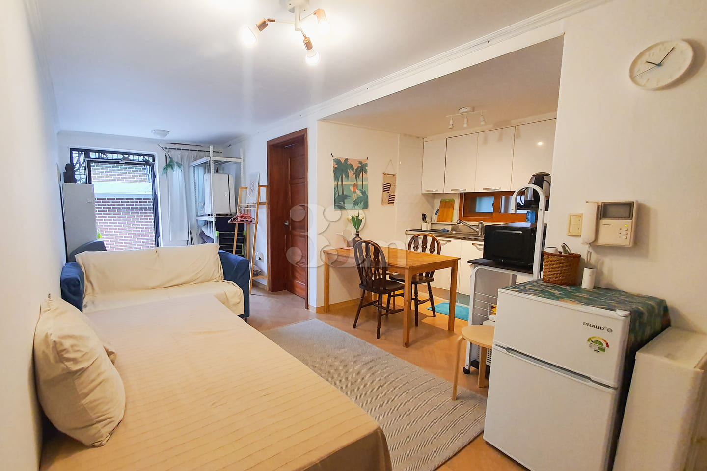 15-pyeong, two-room apartment, 5 minutes from 2th image