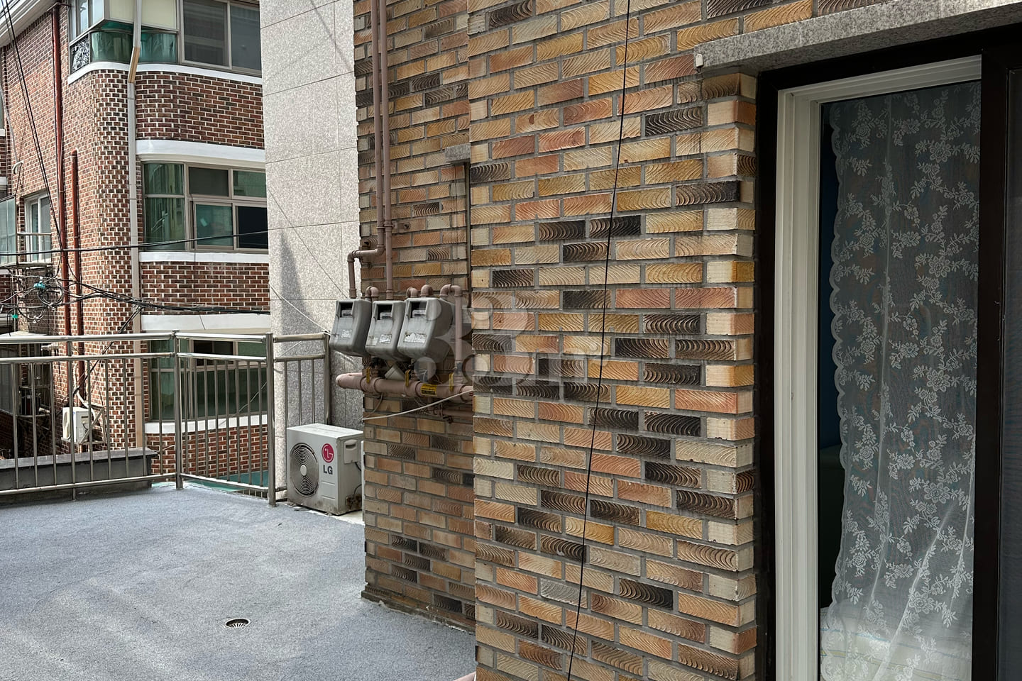 Studio apartment with parking in Seodaemun-gu 11th image