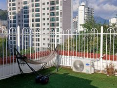 Studio apartment near Yonsei University and M 1th image