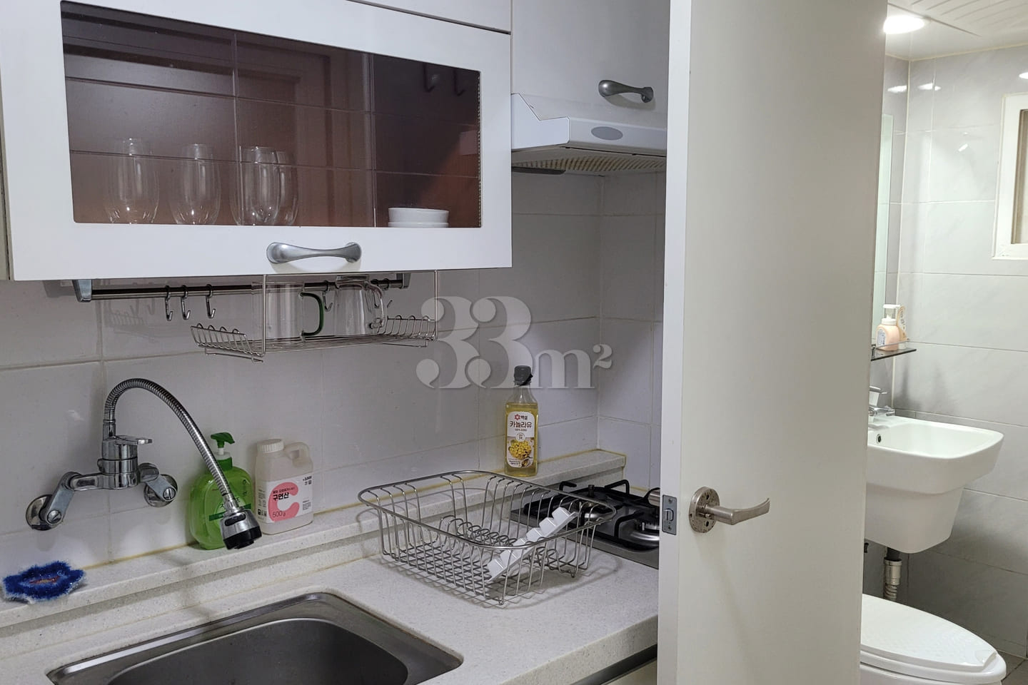 Fully furnished luxury studio apartment near  9th image