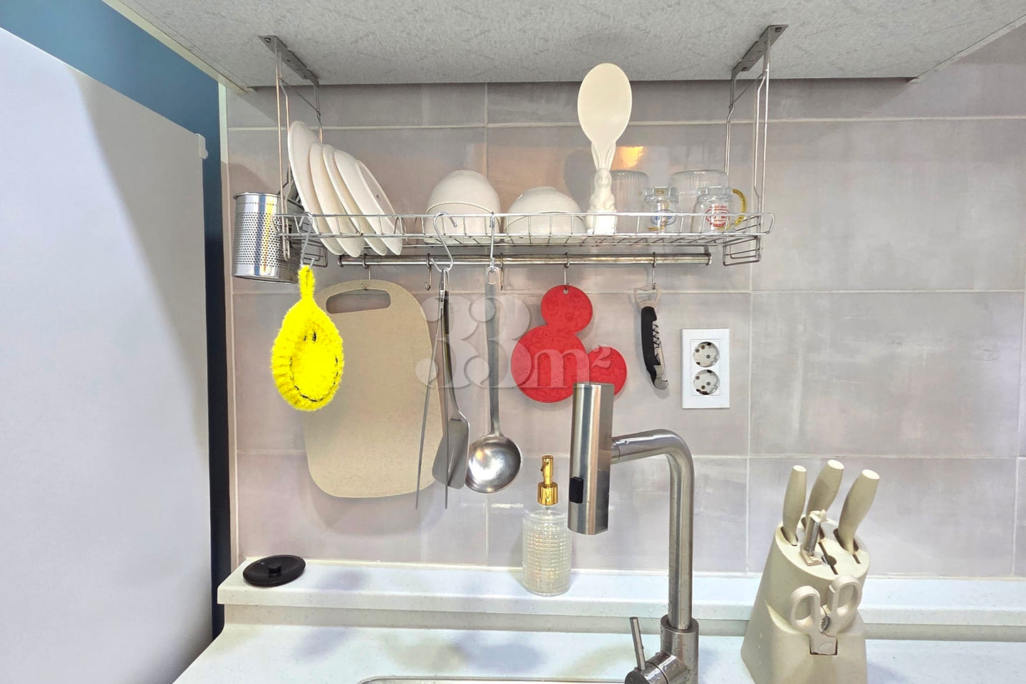 Cost-effective studio apartment with a separa 6th image