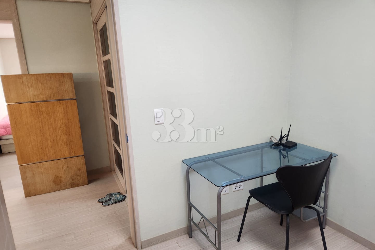 Gaom Modern South-Facing Fully Furnished Thre 6th image