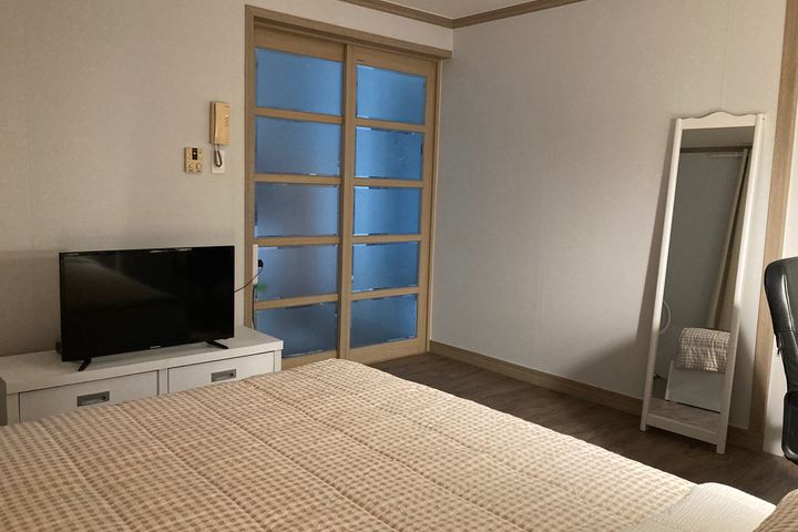 경화역 바로 앞, 쉼표 3번째 이미지
