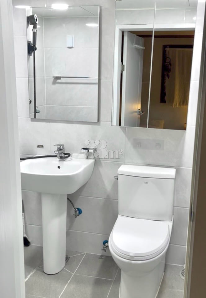 Spacious studio near Hapjeong and Hongdae sta 14th image