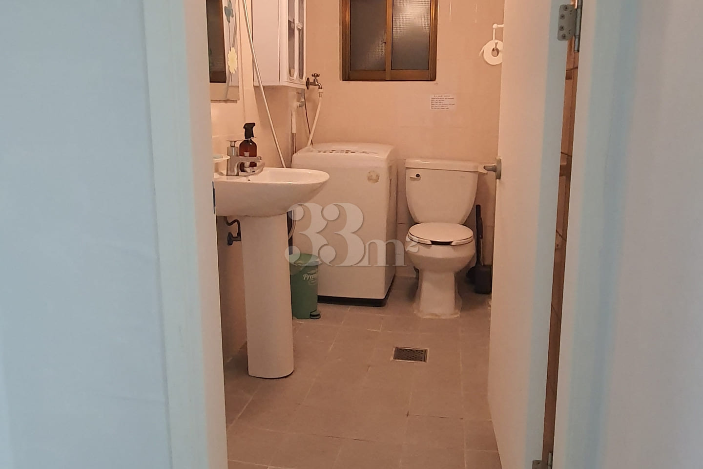 Two-room apartment in a semi-basement in Mia- 5th image