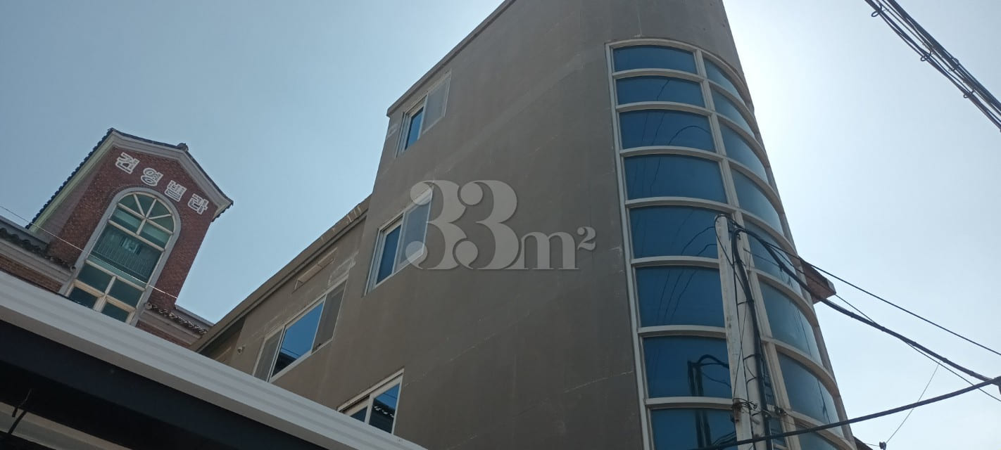 Studio apartment in downtown Jeju City 4th image