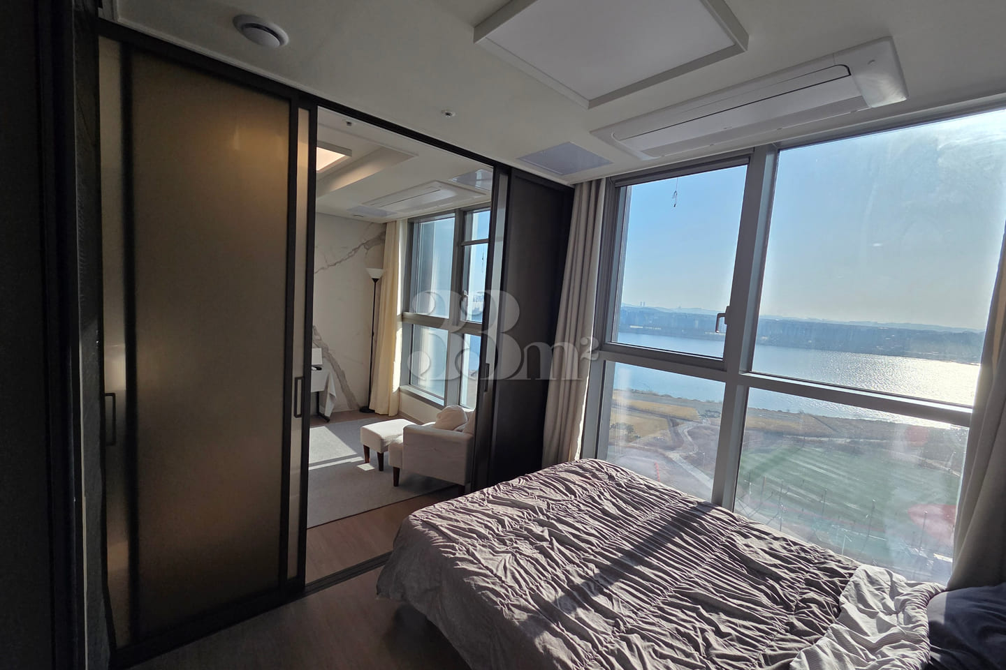 Newly built two-room apartment with Han River 7th image