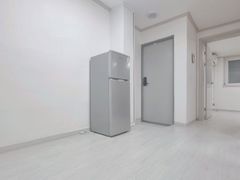 * Fully renovated 2-room apartment near Hapje 2th image