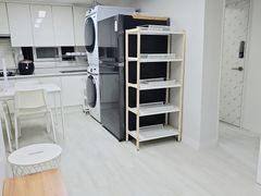 6-room house in Hongdae Yeontral Park area 4th image