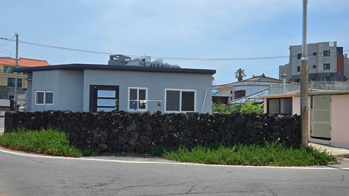 Hamdeok Port Stone Wall House 방 이미지