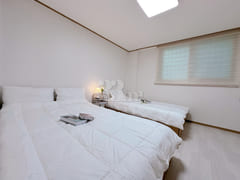 Hive House 5th image