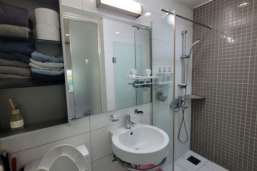 역삼역 1분, 편안한방