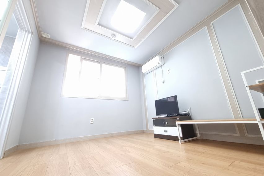 거제 깔끔한 룸302 0번째 이미지