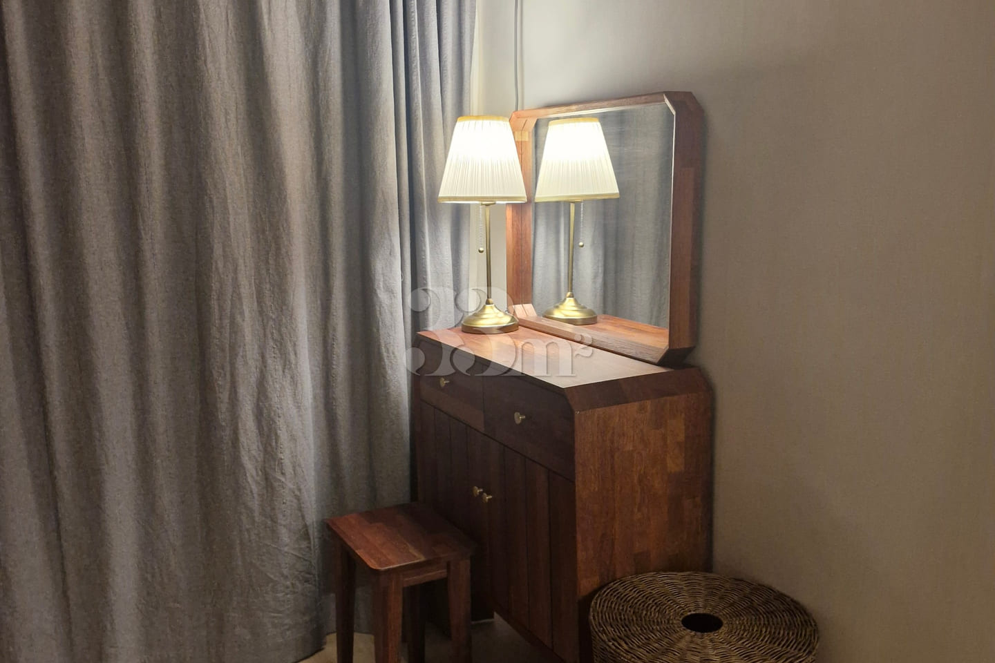 Fully furnished 2-bedroom unit in Dongdaemun- 1th image