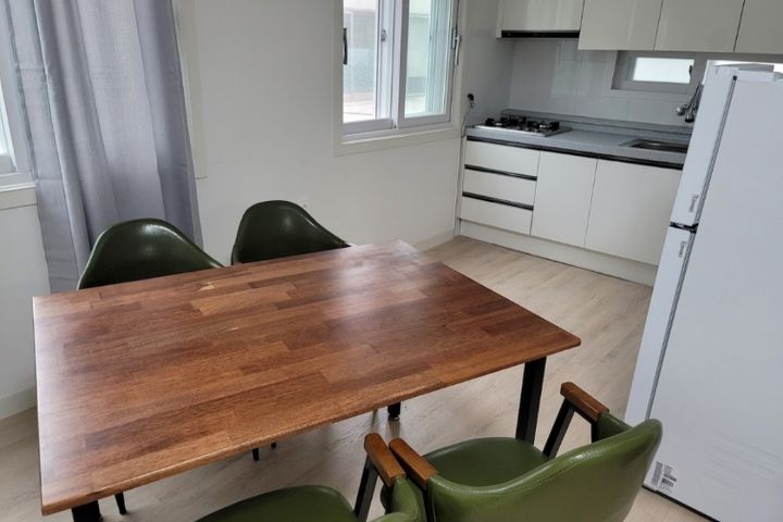 Studio apartment in Daldong 2th image