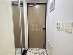 Cozy studio apartment with a separate room 1th image
