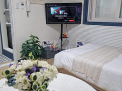 Room 203 2th image