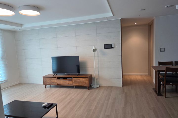 Newly built, fully furnished, near Magok Elem 0th image