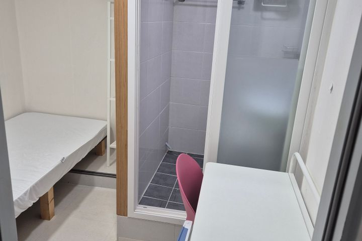 Hyehwa Studio Apartment with Individual Air C 0th image